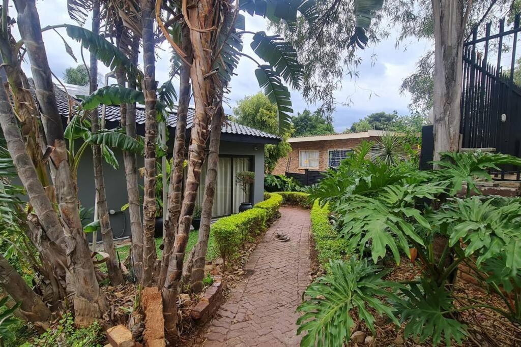 Expansive 5-bedroom House Holiday home Hartbeespoort