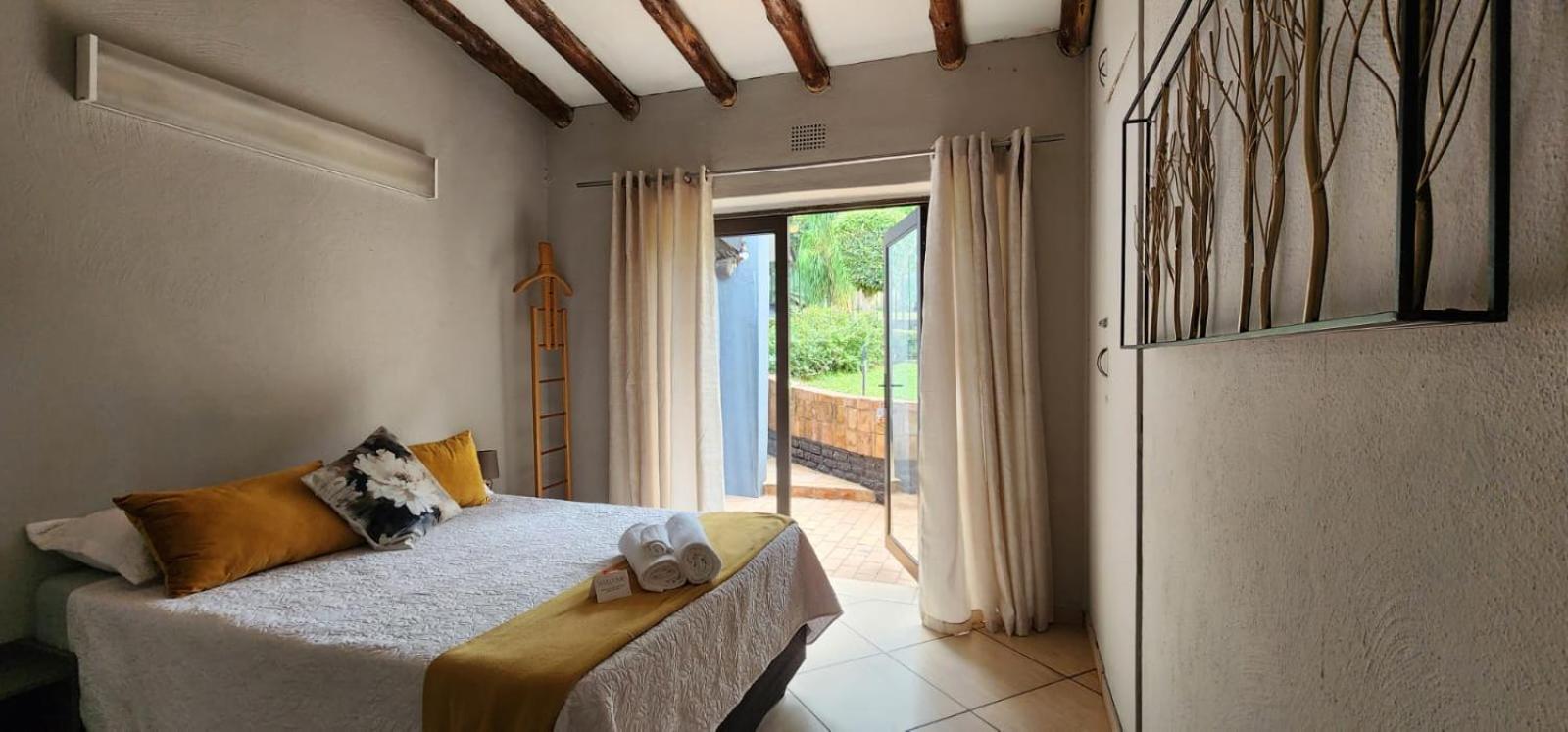 Holiday home Expansive 5-bedroom House *